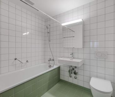 Moderne 4.5-Zimmer-Wohnung mit Weitblick - Photo 3