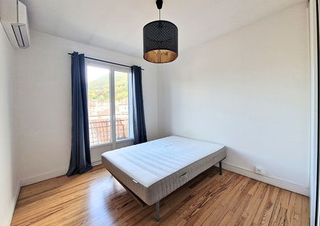 Location Appartement 2 pièces 49m² - Photo 3