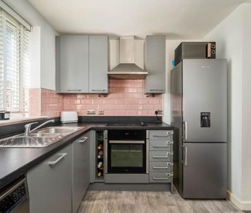 2 bedroom apartment to rent - Photo 6