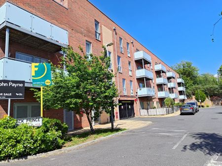 1 bedroom flat to rent - Photo 4