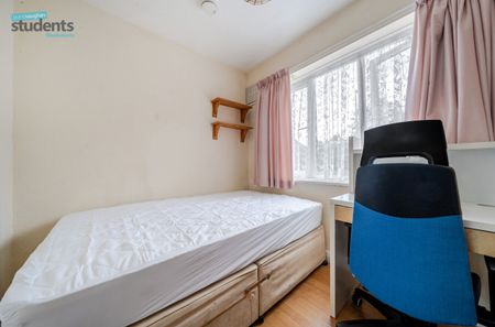 5 bedroom terraced house to rent - Photo 5