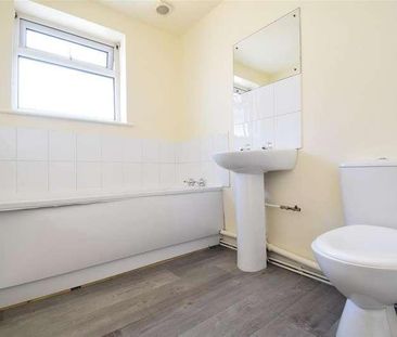 Brooksbank, Westgate, Wakefield, WF2 - Photo 2