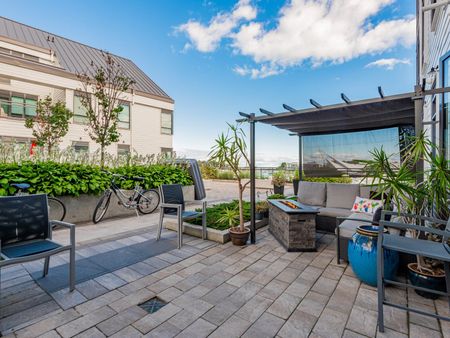 For Lease - 303 Broward Way Unit# 93, Innisfil, Ontario - Photo 2