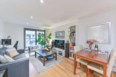 West Carriage House, Woolwich Riverside, SE18 - Photo 2