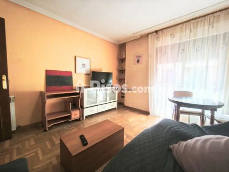 Piso en alquiler en Salesas-Glorieta-Chinchibarra-Capuchinos - Foto 2