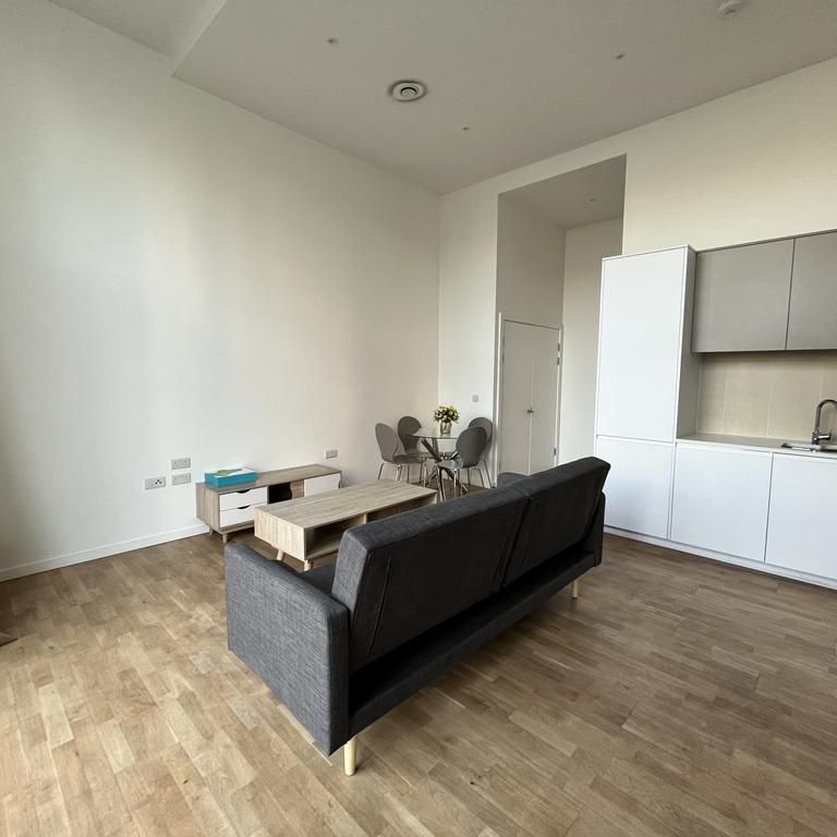 2 bedroom flat to rent - Photo 1