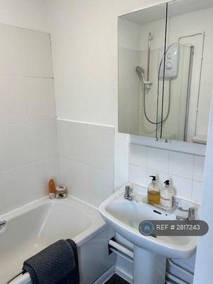2 bedroom semi-detached house to rent - Photo 1