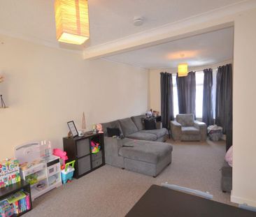 3 bedroom terraced house to rent - Photo 2