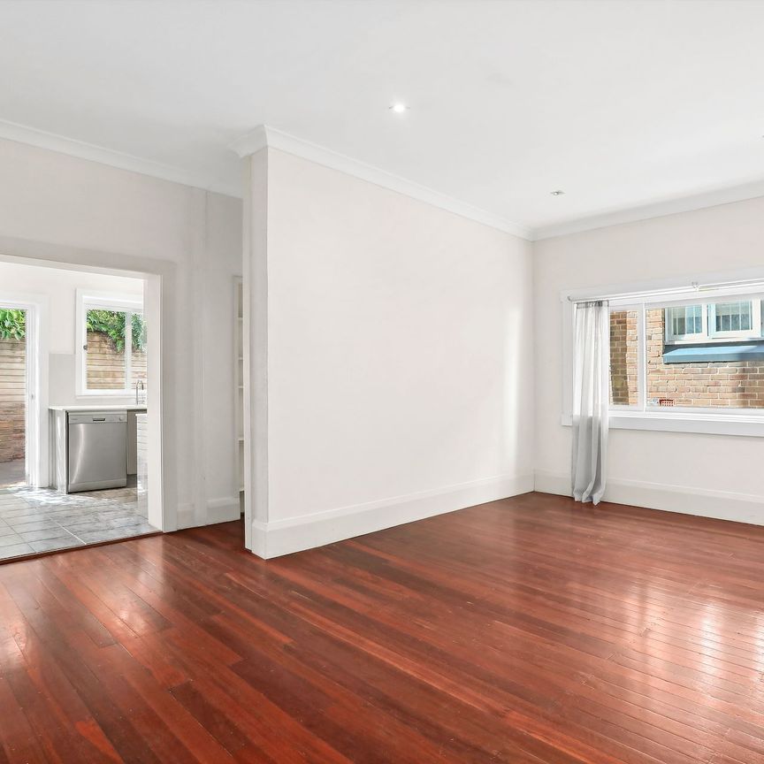 Unit 2/25 Beach Road, Bondi Beach. - Photo 1