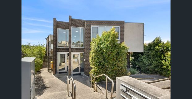 STUDENT ACCOMODATION - Photo 1