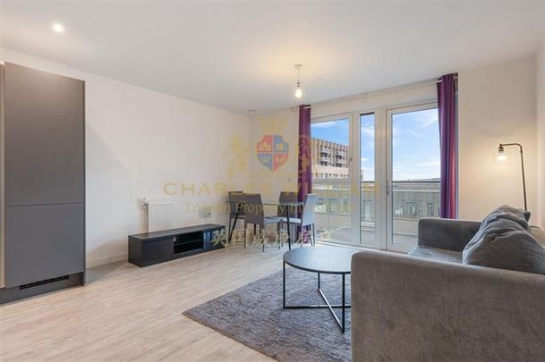Flat , Chamberlain Court, Ironworks Way, London - Photo 1