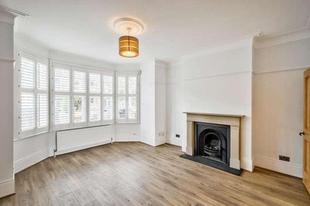 Belgrave Road, Wanstead, E11 - Photo 2