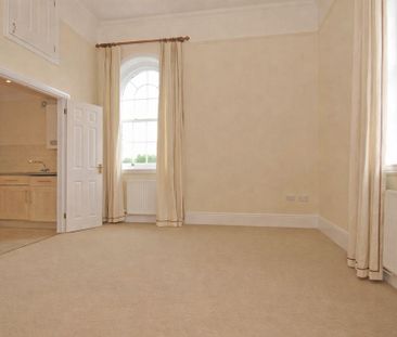 3 bedroom Three Bedroom Apartment to rent - Photo 4