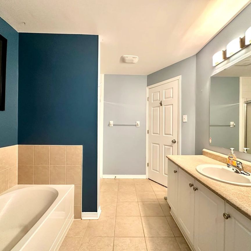 For Lease - 2086 Valin Street Unit# 7, Orleans - Cumberland and Area, Ontario - Photo 1