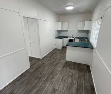 Absolute beachfront studio living! - Photo 1