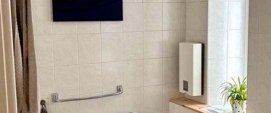 Zwischenmiete: möblierte Altbauwohnung mit Garten am Blücherplatz - Photo 1