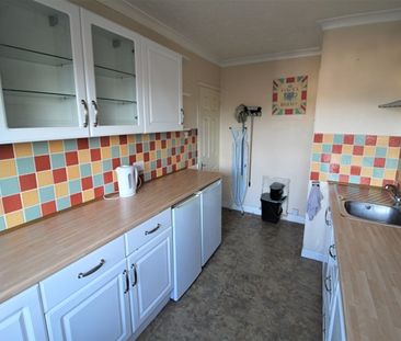 1 Bedroom Flat NR3 Catton View Court - Photo 4