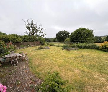 4 bedroom detached house to rent - Photo 4
