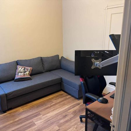 PROMOTION: NE PAYEZ RIEN AVANT LE 1ER AOUT TRES BEAU LOGEMENT AVEC 3 CHAMBRES À LOUER À LIMOILOU - Photo 3