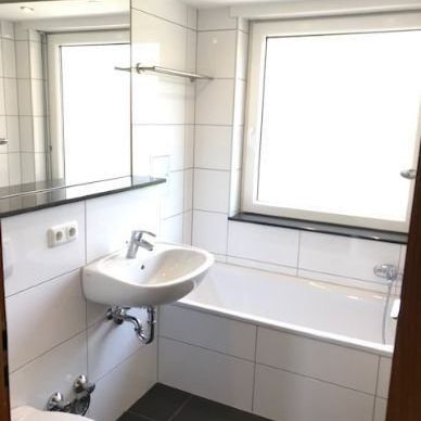 renovierte 2 ZKB-Wohnung (Saarbrücken-Eschberg) - Photo 1