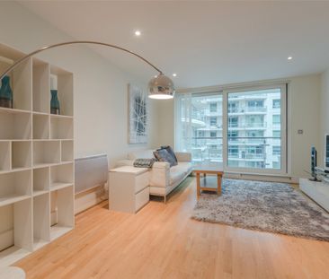St. George Wharf, London, SW8 2LZ - Photo 1