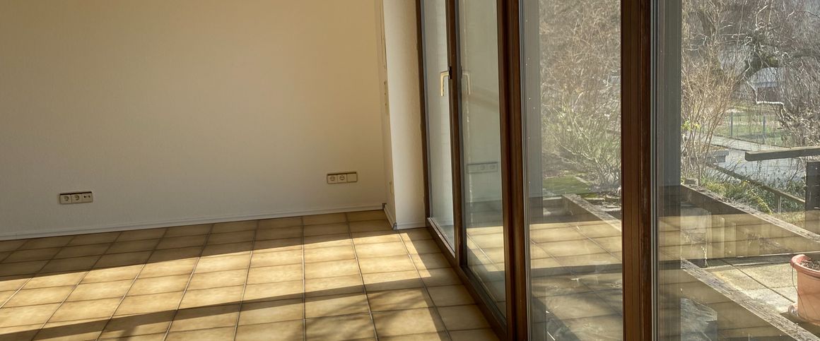 Traumhaft schöne, großzügige Terrassenwohnung mit Fernblick - Photo 1