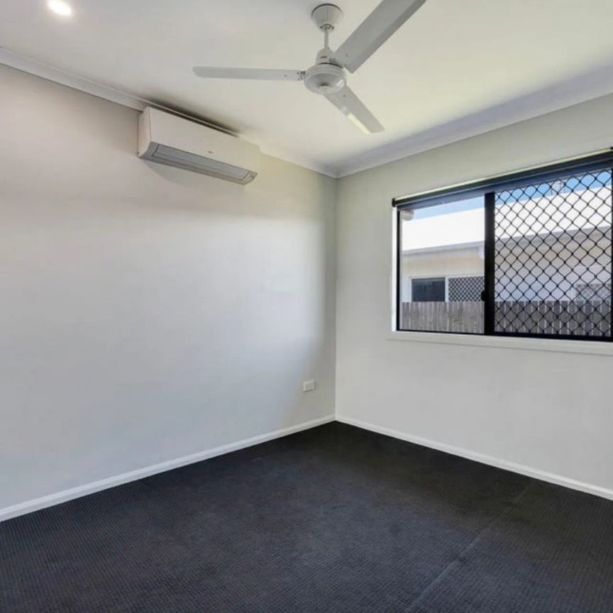 54 Conway Street, Mount Low. - Photo 1