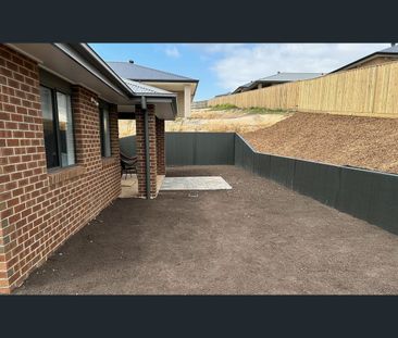 34 Gleneagles Drive, Newborough, Vic 3825 - Photo 3