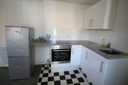 Alphington Street, Exeter - Photo 2