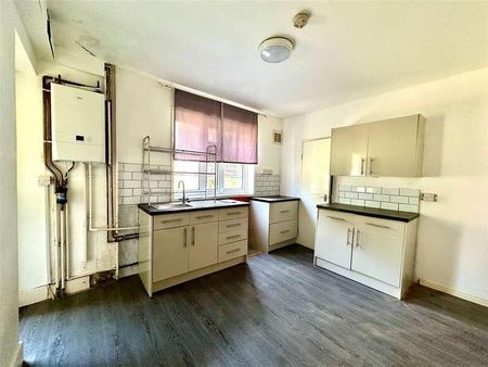 Canterbury Drive, Brighton, BN2 - Photo 2