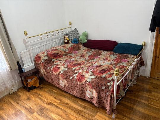 Room in a Shared House, Manor Park, E12 - Photo 1