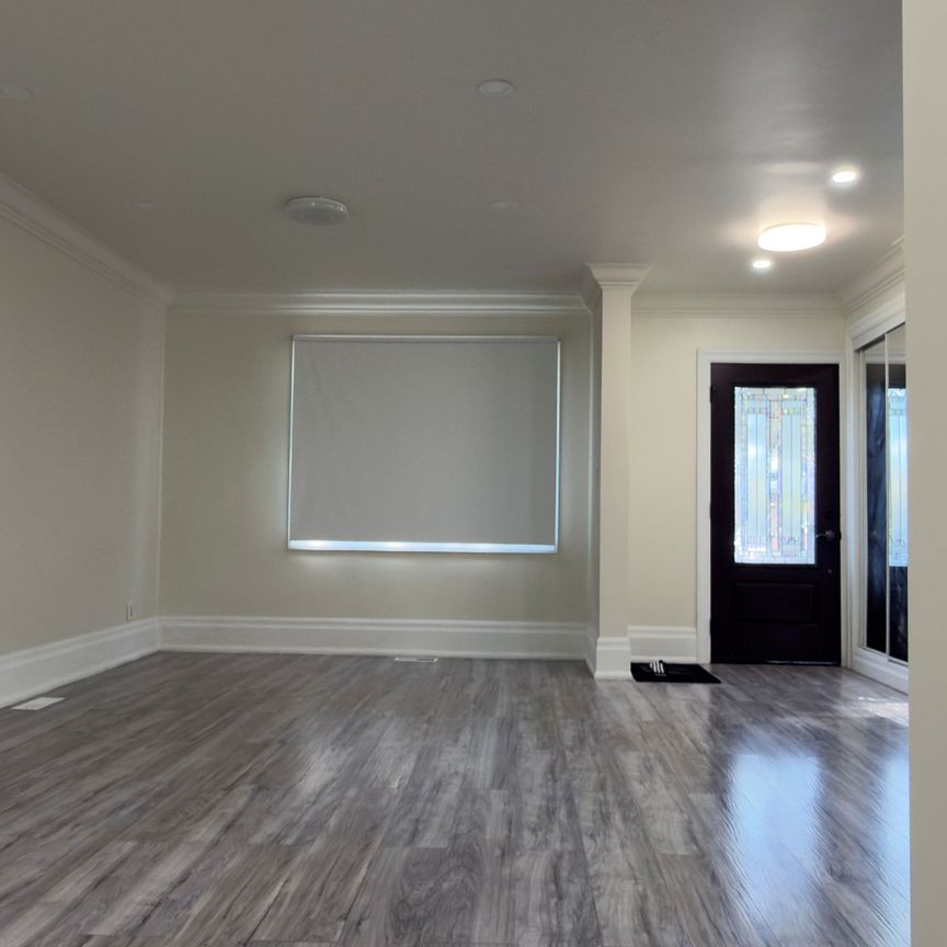 For Lease - 25 Sixteenth Street, Toronto, Ontario - Photo 1