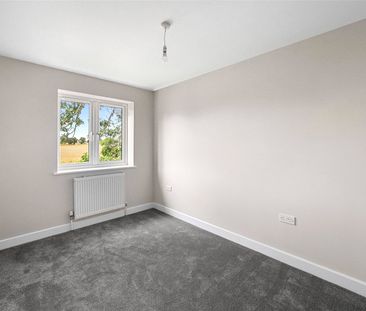 Faulkbourne Road, Witham, Essex, CM8 1LR - Photo 6