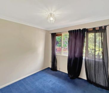 “Charming 3-Bedroom Townhouse in Forest Lake” - Photo 1