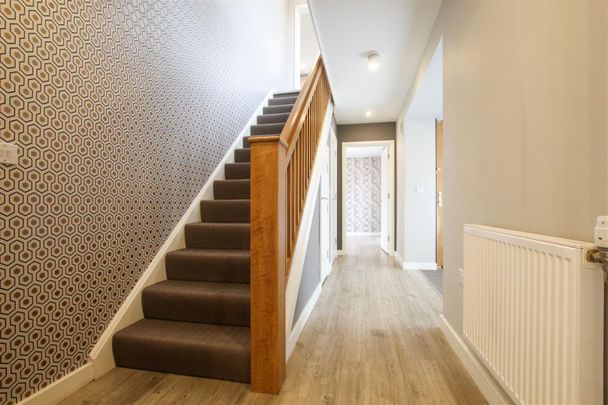 Royal Way, Trumpington, Cambridge - Photo 1