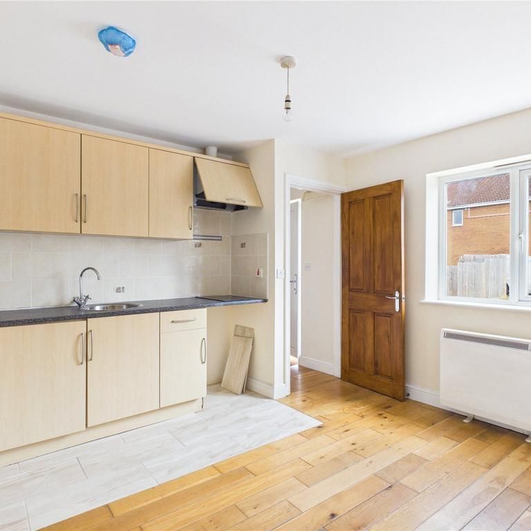 1 bedroom apartment to rent - Photo 1
