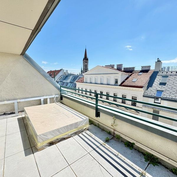 ERSTBEZUG NACH SANIERUNG | TERRASSENTRAUM | KLIMATISIERT | HELLE 3 ZIMMER | TOPLAGE NÄHE LANDSTRASSER HAUPTSTRASSE - Foto 1