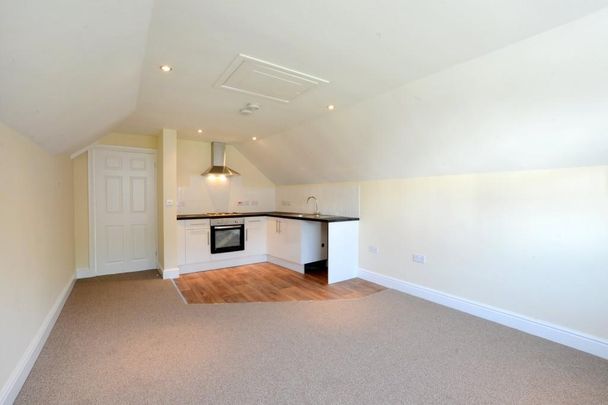 1 bedroom maisonette to rent - Photo 1