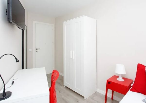 Calle Berruguete, Madrid, Community of Madrid 28039
