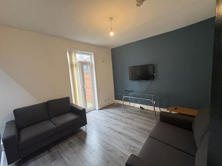 4 bedroom house share to rent - Photo 2