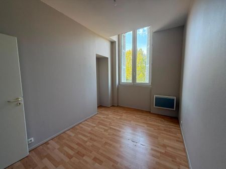 Location Appartement 3 pièces 57m² MONT DE MARSAN 40000 - Photo 3