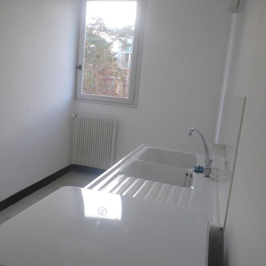 Location Appartement 1 pièce 30m² JOUE LES TOURS 37300 - Photo 1