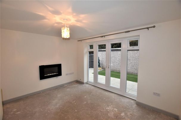 2 bedroom House To Let - Photo 1