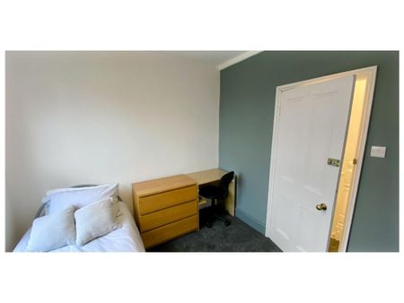 4 bedroom house to rent - Photo 2