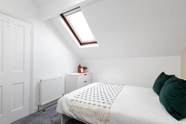 5 bedroom house to rent - Photo 1