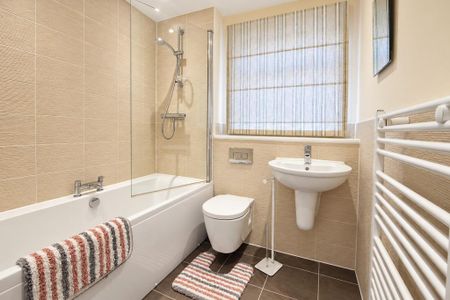 2 bedroom flat to rent - Photo 5