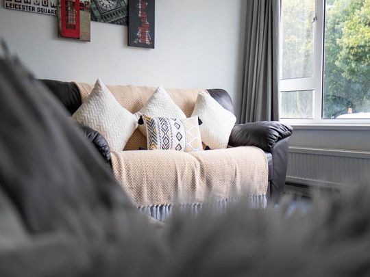 6 bedroom house to rent - Photo 1