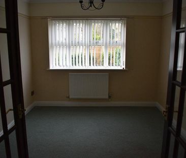 4 bedroom detached house to rent - Photo 6