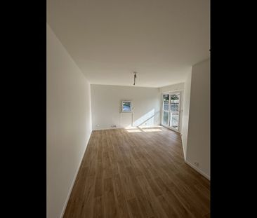 Location Appartement 3 pièces 64 m² Saint-Benoît-du-Sault - Photo 4