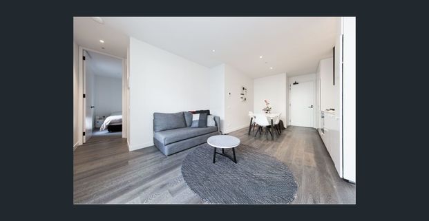 Convenient Upper House location - Photo 1